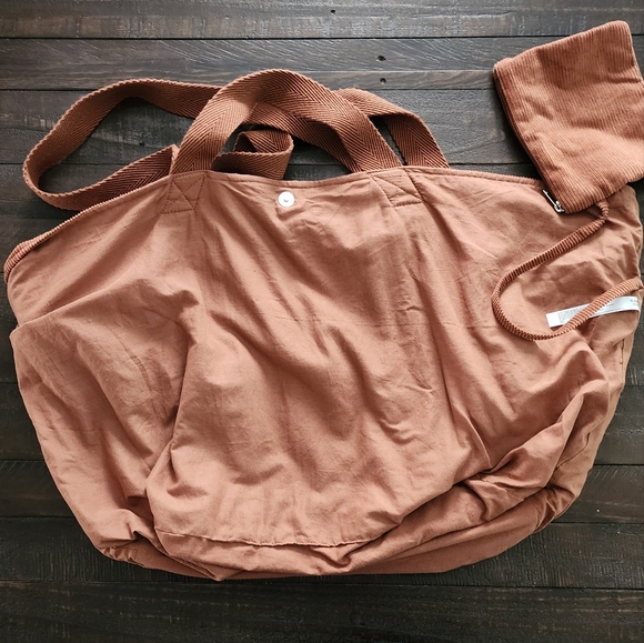 Free People NWOT Large MEGA Corduroy Tote - Picture 13 of 16